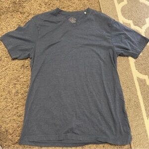 Prana Men’s V-Neck Shirt